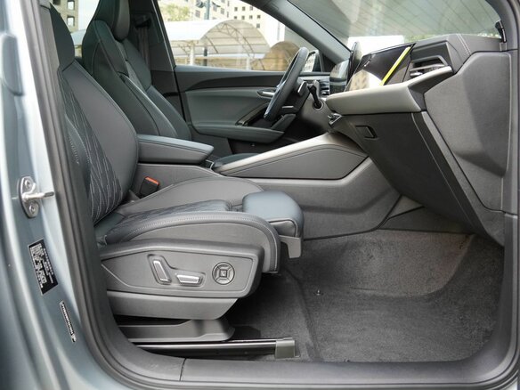 2026 Audi Q5 L III (GU), чёрный, 6450000 рублей - вид 18