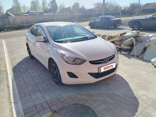 2013 Hyundai Elantra V (MD), белый, 850000 рублей, вид 4