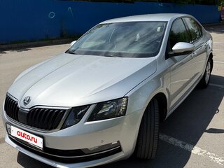2019 Skoda Octavia III (A7) Рестайлинг, серебристый, 1899000 рублей, вид 3