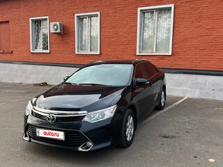 2016 Toyota Camry VII (XV50) Рестайлинг, серый, 2280000 рублей, вид 2