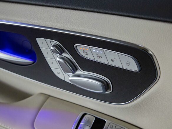 2026 Mercedes-Benz V-Класс 300 d экстра длинный III (W447) Рестайлинг 2, чёрный - вид 9