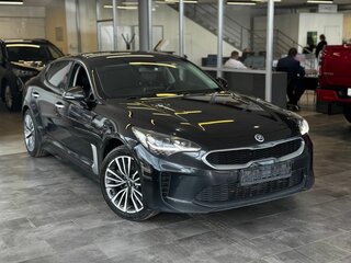 2018 Kia Stinger I, чёрный, 2225000 рублей, вид 3