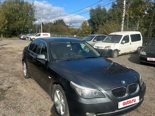 2009 BMW 5 серии 525xi V (E60/E61) Рестайлинг, серый, 1130000 рублей, вид 2