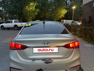 2018 Hyundai Solaris II, бежевый, 760000 рублей, вид 4