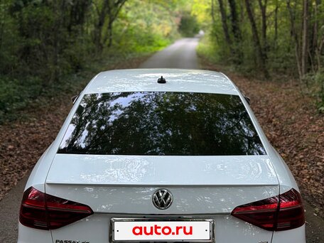 2016 Volkswagen Passat (North America and China) I Рестайлинг, белый, 1650000 рублей, вид 5