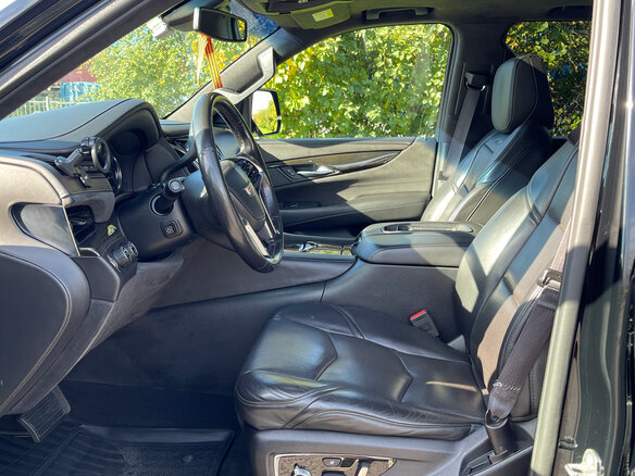 2016 Cadillac Escalade IV, чёрный, 3100000 рублей - вид 16