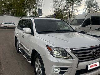 2012 Lexus LX 570 III Рестайлинг, серебристый, 3800000 рублей, вид 4