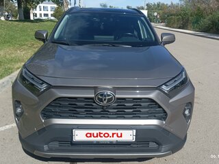 2024 Toyota RAV4 V (XA50), серый, 3600000 рублей, вид 4