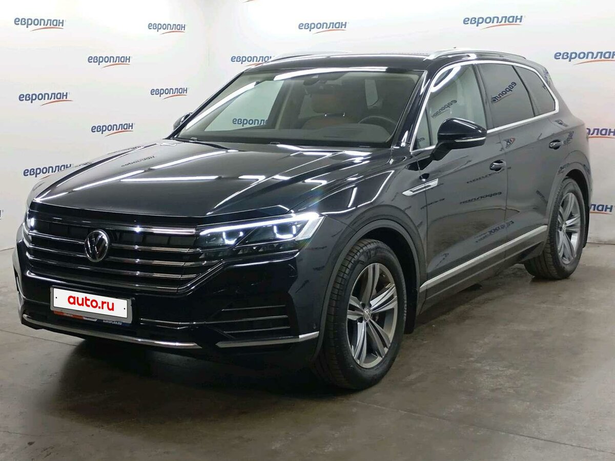 Открыть фотографии: Volkswagen Touareg III