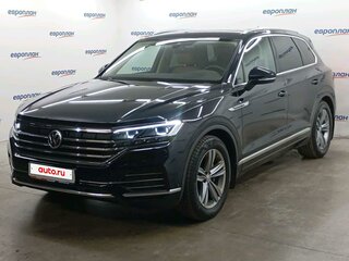 2021 Volkswagen Touareg III, чёрный, 5388000 рублей, вид 1