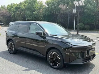 2026 Toyota bZ3X 50 kWh, чёрный, 2387099 рублей, вид 3