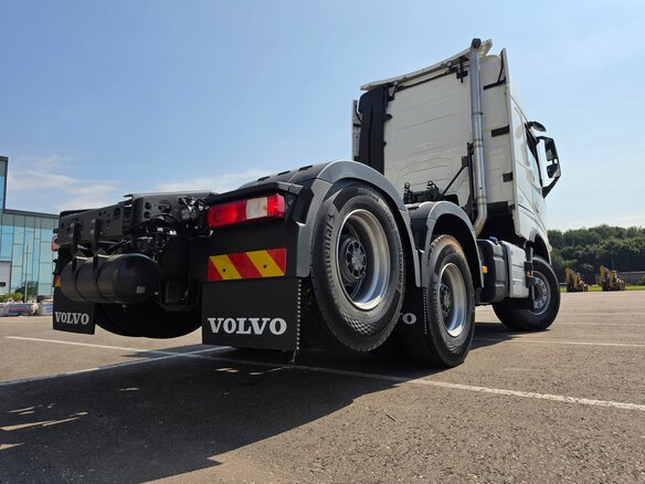 2026 Volvo FH, белый, 26000000 рублей - вид 6