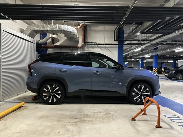 2024 Geely Atlas II, синий, 3150000 рублей - вид 3