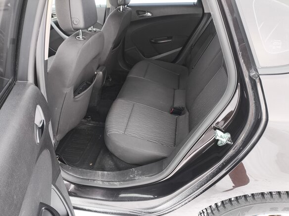 2014 Opel Astra J Рестайлинг, коричневый, 750000 рублей - вид 17