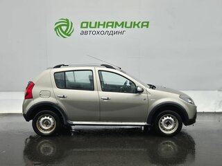 2011 Renault Sandero Stepway I, бежевый, 550000 рублей, вид 4