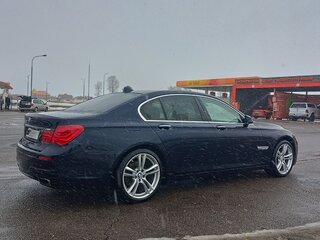 2011 BMW 7 серии 740d xDrive V (F01/F02/F04), синий, 1550000 рублей, вид 2