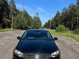 2015 Volkswagen Polo V Рестайлинг, чёрный, 600000 рублей, вид 2