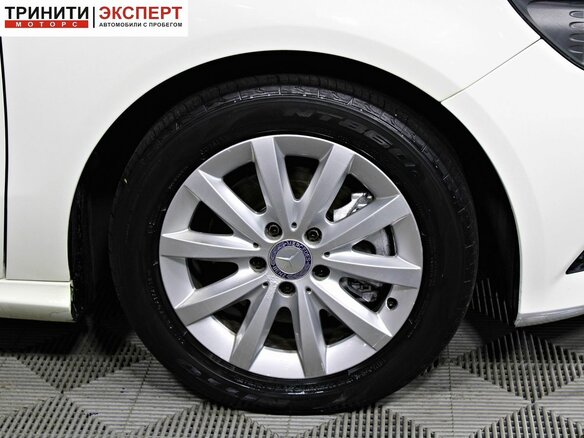 2014 Mercedes-Benz A-Класс 180 III (W176), белый - вид 17