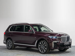 2021 BMW X7 40i I (G07), красный, 8195000 рублей, вид 5