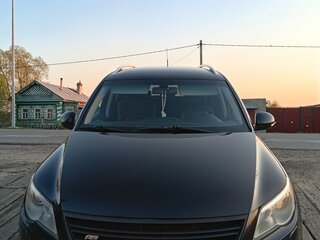 2010 Volkswagen Tiguan I, чёрный, 850000 рублей, вид 1