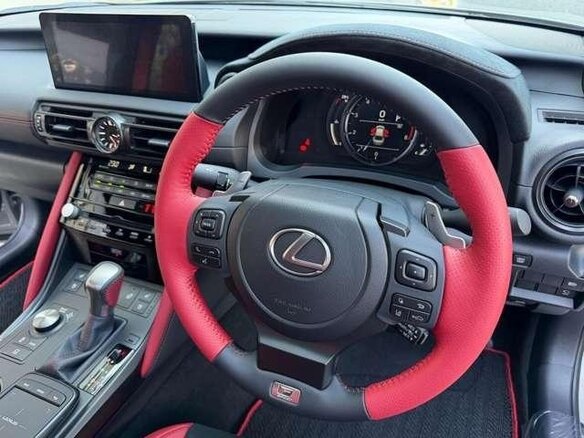 2025 Lexus IS 500 III Рестайлинг 2, белый, 15000000 рублей - вид 8