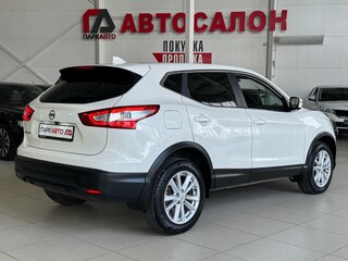 2017 Nissan Qashqai II, белый, 1525000 рублей, вид 5