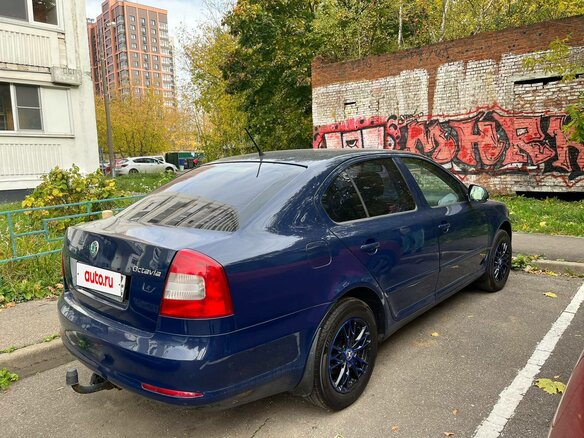 2011 Skoda Octavia II (A5) Рестайлинг, синий, 700000 рублей - вид 3