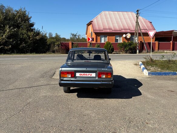 2010 Lada (ВАЗ) 2105, серый, 250000 рублей - вид 2