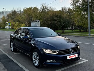 2016 Volkswagen Passat B8, синий, 2000000 рублей, вид 4