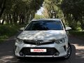 2016 Toyota Camry VII (XV50) Рестайлинг, белый, 2250000 рублей