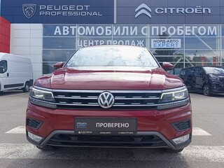2017 Volkswagen Tiguan II, красный, 2310000 рублей, вид 2