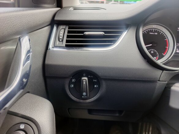 2019 Skoda Octavia III (A7) Рестайлинг, коричневый, 2399000 рублей - вид 15