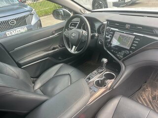 2018 Toyota Camry VIII (XV70), белый, 2965000 рублей, вид 5