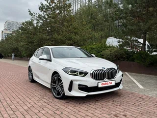 2021 BMW 1 серии 118d III (F40), белый, 2850000 рублей, вид 4