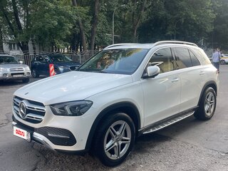 2019 Mercedes-Benz GLE 300 d II (V167), белый, 5250000 рублей, вид 1