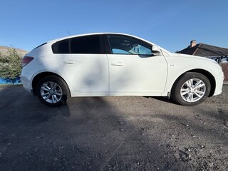 2013 Chevrolet Cruze I Рестайлинг, белый, 865000 рублей, вид 2