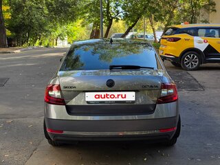 2019 Skoda Octavia III (A7) Рестайлинг, серый, 1990000 рублей, вид 4