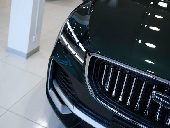 2026 Geely Monjaro, зелёный - вид 2
