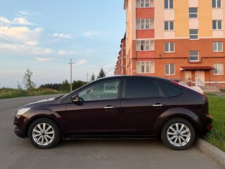 2010 Ford Focus II Рестайлинг, фиолетовый, 559000 рублей, вид 2