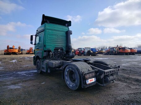 2017 КамАЗ 5490, зелёный, 1228500 рублей, вид 4