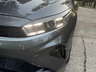2022 Kia Cerato IV Рестайлинг, серый, 2300000 рублей, вид 2