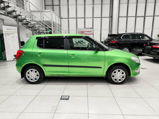 2012 Skoda Fabia II Рестайлинг, зелёный, 580000 рублей, вид 4