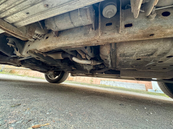 1998 Lexus LX 470 II, серый, 2200000 рублей - вид 24