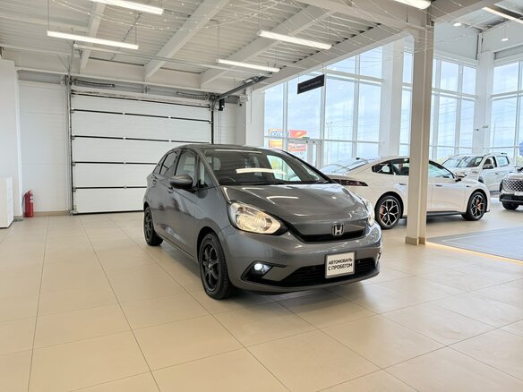 2020 Honda Fit IV, серый, 1379000 рублей - вид 8