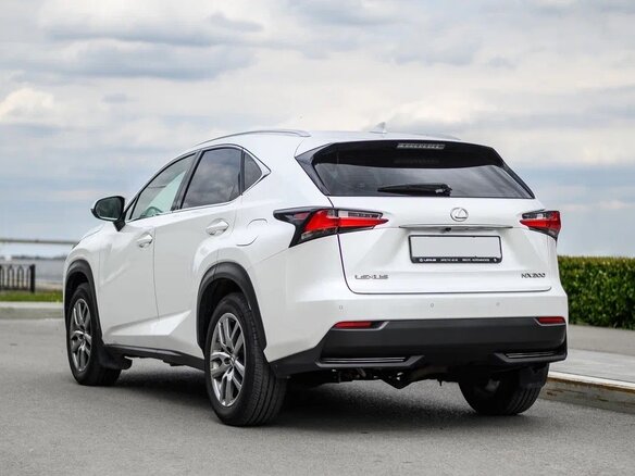 2015 Lexus NX 200 I, белый, 3050000 рублей - вид 5