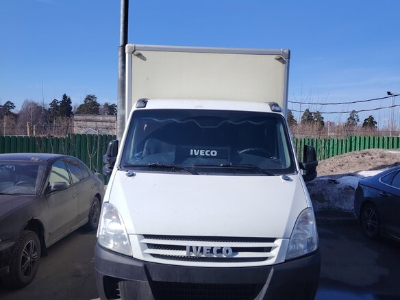 2010 Iveco Daily, белый, 1750000 рублей - вид 4