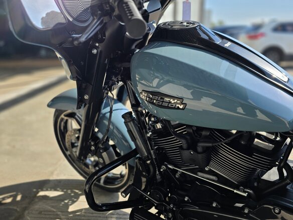 2024 Harley-Davidson Street Glide, голубой, 2699000 рублей - вид 17