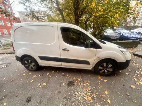 2012 Peugeot Partner II Рестайлинг, белый, 399999 рублей, вид 2