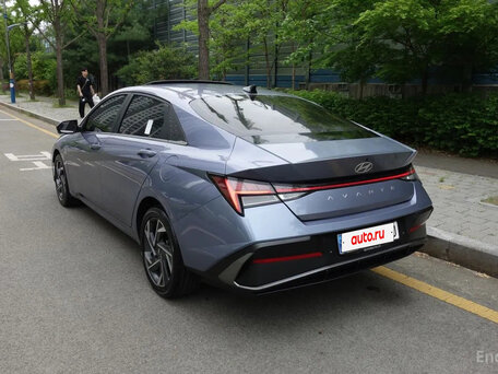 2023 Hyundai Avante VII Рестайлинг, серый, 1770000 рублей, вид 5