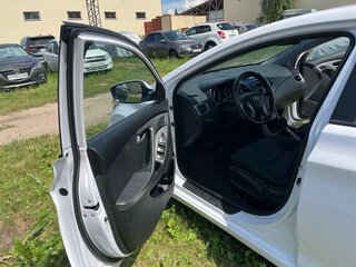 2014 Hyundai Elantra V (MD) Рестайлинг, белый, 1290000 рублей, вид 5